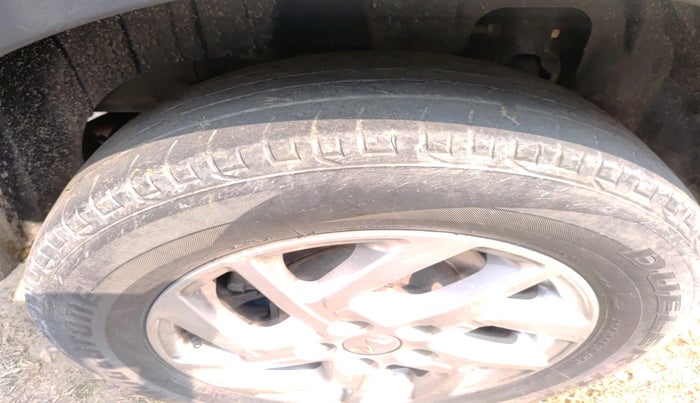 2023 Mahindra XUV300 W8 1.5 DIESEL, Diesel, Manual, 26,363 km, tyre