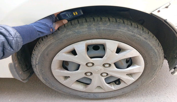 2013 Hyundai Grand i10 SPORTZ 1.2 KAPPA VTVT, Petrol, Manual, 49,925 km, tyre