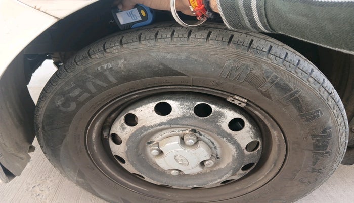 2014 Hyundai i10 MAGNA 1.1, Petrol, Manual, 90,515 km, tyre