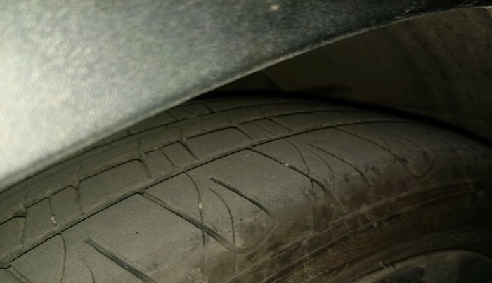 2019 Mahindra XUV300 W8 (O) 1.5 DIESEL, Diesel, Manual, 1,30,398 km, tyre