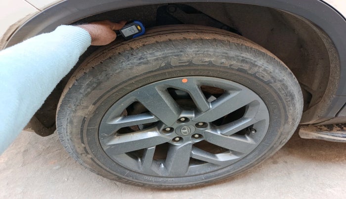 2021 Tata Safari XT PLUS, Diesel, Manual, 1,06,849 km, tyre