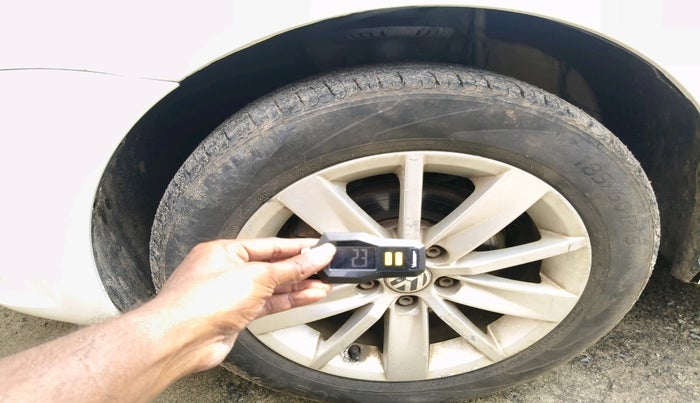 2016 Volkswagen Polo HIGHLINE1.5L, Diesel, Manual, 49,259 km, tyre