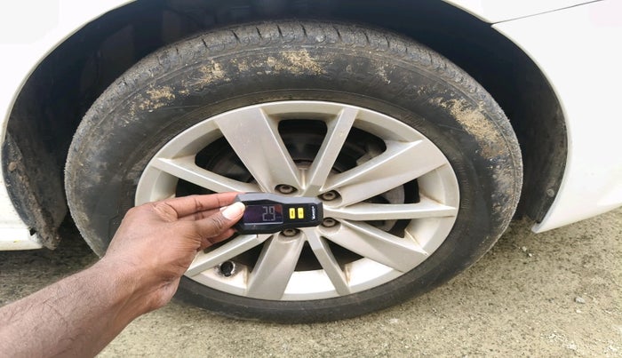 2016 Volkswagen Polo HIGHLINE1.5L, Diesel, Manual, 49,259 km, tyre