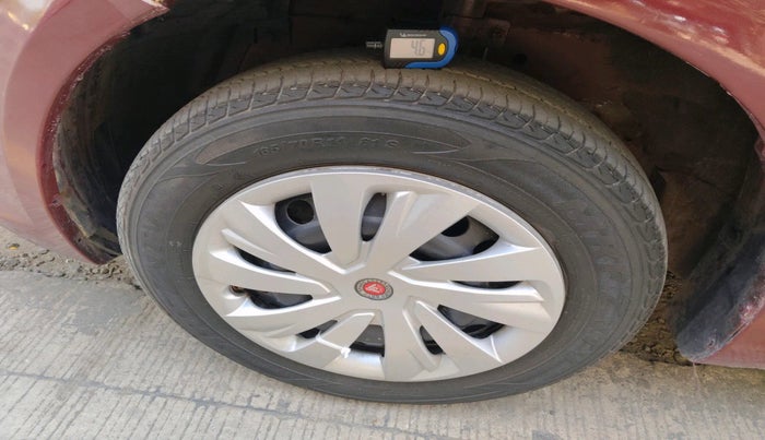 2015 Maruti Swift Dzire VDI, Diesel, Manual, 1,36,625 km, tyre