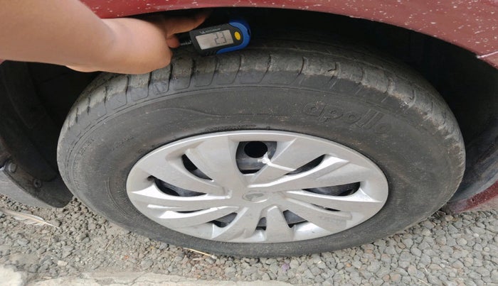 2015 Maruti Swift Dzire VDI, Diesel, Manual, 1,36,625 km, tyre