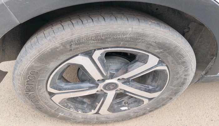 2023 Tata NEXON XZA PLUS PETROL, Petrol, Automatic, 70,250 km, tyre