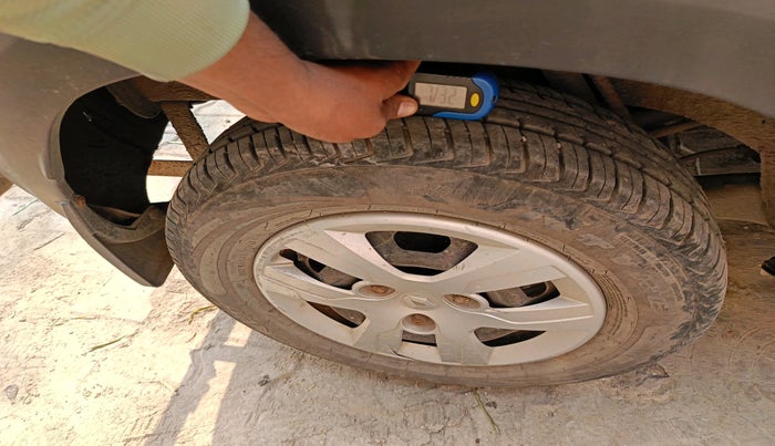 2018 Renault Kwid RXT 0.8, Petrol, Manual, 21,396 km, tyre