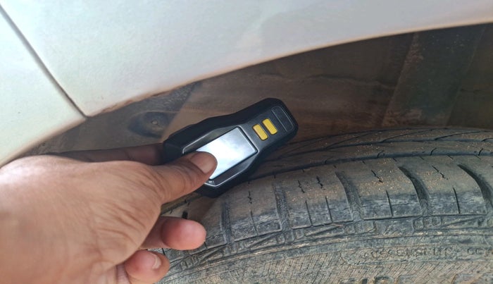 2014 Hyundai Grand i10 SPORTZ 1.2 KAPPA VTVT, Petrol, Manual, 51,763 km, tyre