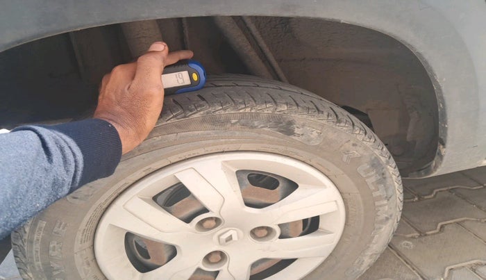 2017 Renault Kwid RXT 0.8, Petrol, Manual, 1,00,180 km, tyre