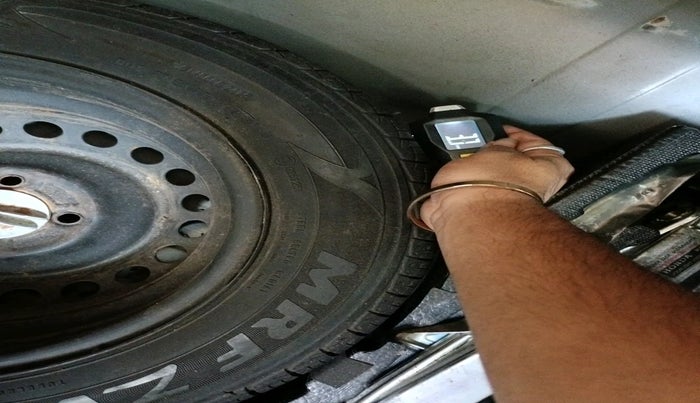 2015 Honda Amaze 1.2L I-VTEC S, Petrol, Manual, 95,696 km, tyre