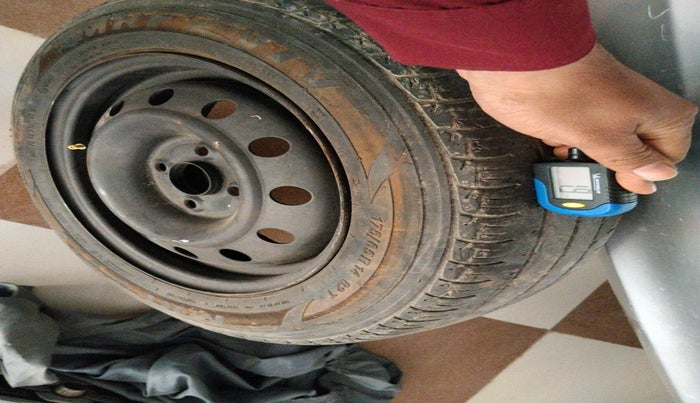 2014 Honda Amaze 1.2L I-VTEC S AT, Petrol, Automatic, 1,56,895 km, tyre