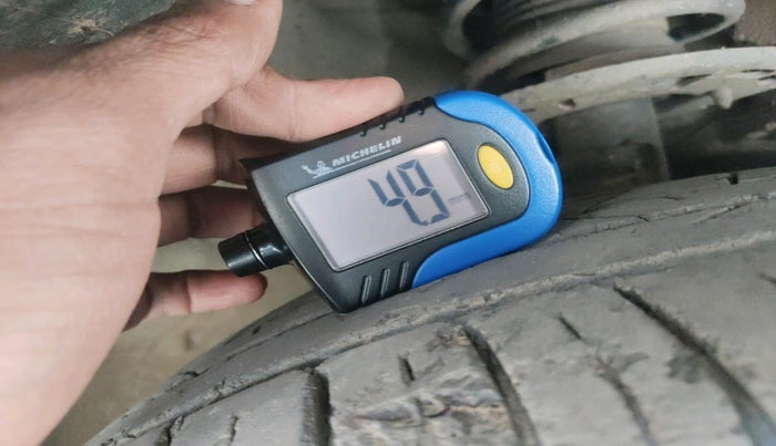 2019 Maruti Ciaz ALPHA 1.5 SHVS PETROL, Petrol, Manual, 1,03,238 km, tyre