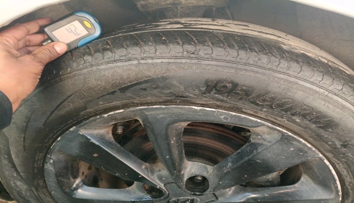 2015 Hyundai Elite i20 ASTA 1.4 CRDI, Diesel, Manual, 1,03,190 km, tyre