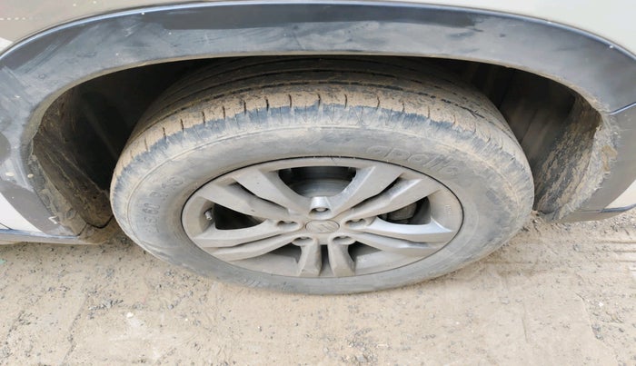 2017 Maruti Vitara Brezza ZDI PLUS, Diesel, Manual, 1,48,982 km, tyre