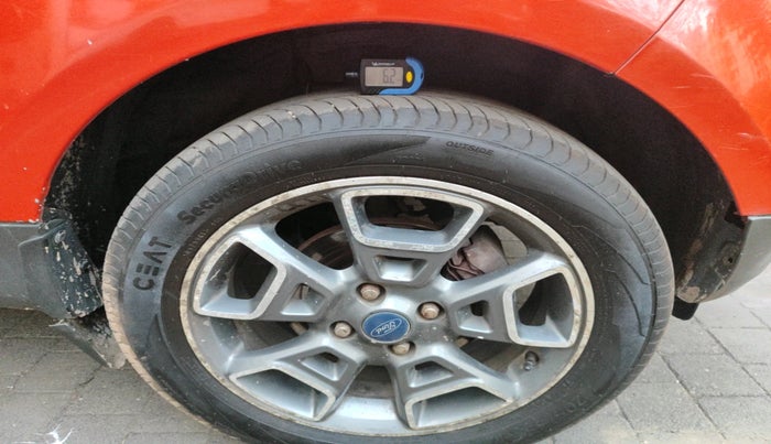 2017 Ford Ecosport TITANIUM 1.5L DIESEL, Diesel, Manual, 1,49,067 km, tyre