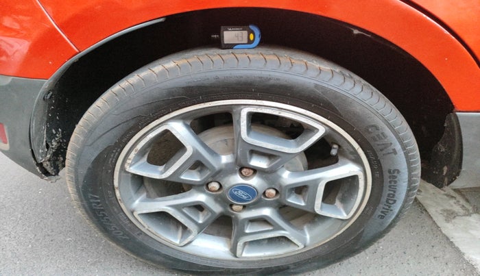 2017 Ford Ecosport TITANIUM 1.5L DIESEL, Diesel, Manual, 1,49,067 km, tyre