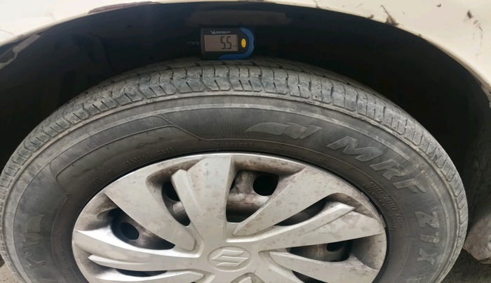 2015 Maruti Swift LXI (O), Petrol, Manual, 57,288 km, tyre