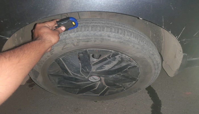 2022 Tata Tiago XT CNG, Petrol, Manual, 92,173 km, tyre