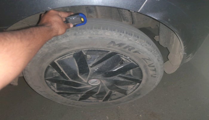 2022 Tata Tiago XT CNG, Petrol, Manual, 92,173 km, tyre