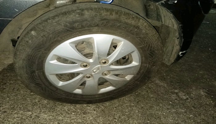 2012 Hyundai i10 SPORTZ 1.2 AT, Petrol, Automatic, 63,755 km, tyre