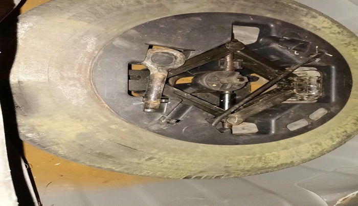 2012 Hyundai i10 SPORTZ 1.2 AT, Petrol, Automatic, 63,755 km, tyre