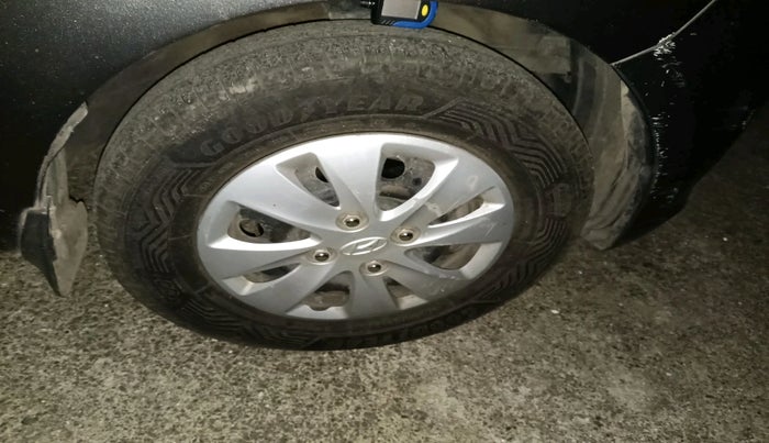 2012 Hyundai i10 SPORTZ 1.2 AT, Petrol, Automatic, 63,755 km, tyre