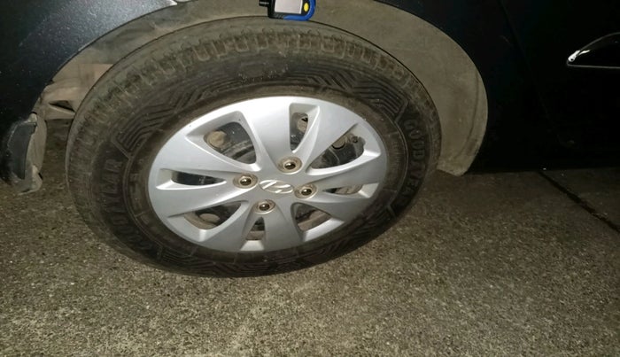 2012 Hyundai i10 SPORTZ 1.2 AT, Petrol, Automatic, 63,755 km, tyre