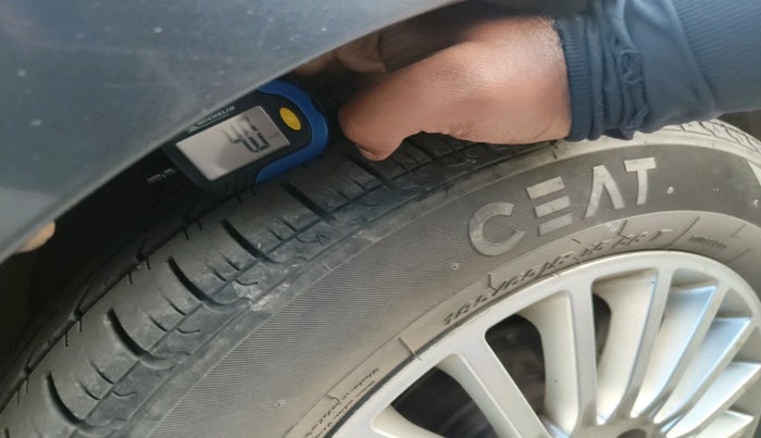 2014 Tata Zest XM 75PS DIESEL, Diesel, Manual, 1,44,209 km, tyre