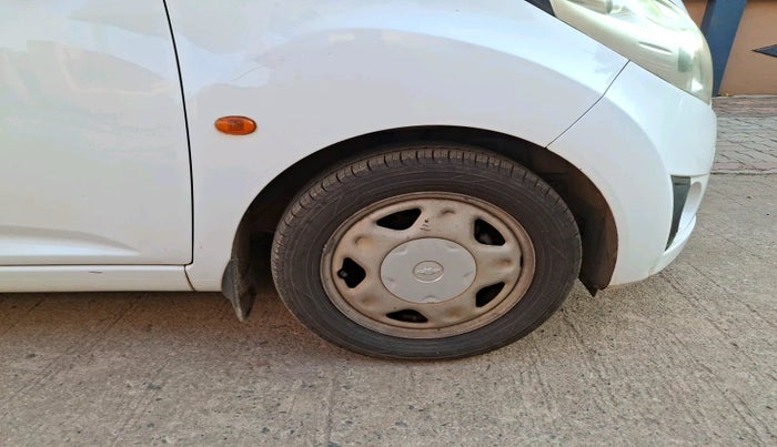 2013 Chevrolet Beat LS LPG, Petrol, Manual, 22,025 km, tyre