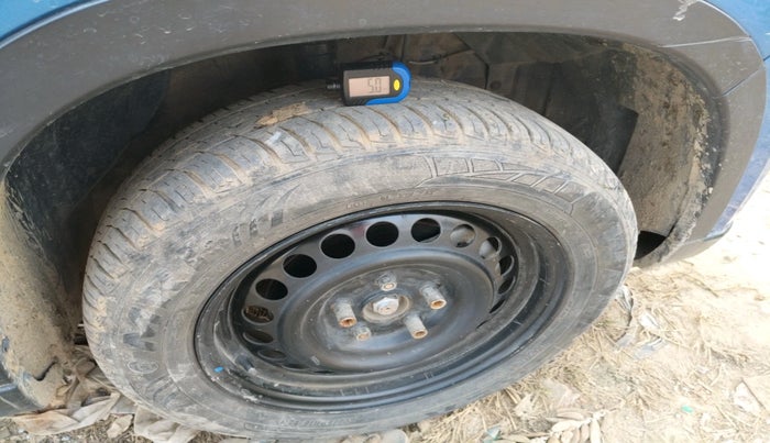 2017 Maruti Vitara Brezza VDI (O), Diesel, Manual, 82,981 km, tyre