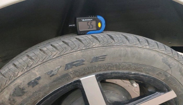 2022 Honda Amaze 1.2L I-VTEC S, Petrol, Manual, 90,321 km, tyre