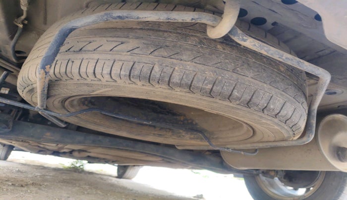 2021 Maruti Ertiga VXI CNG, Petrol, Manual, 77,418 km, tyre