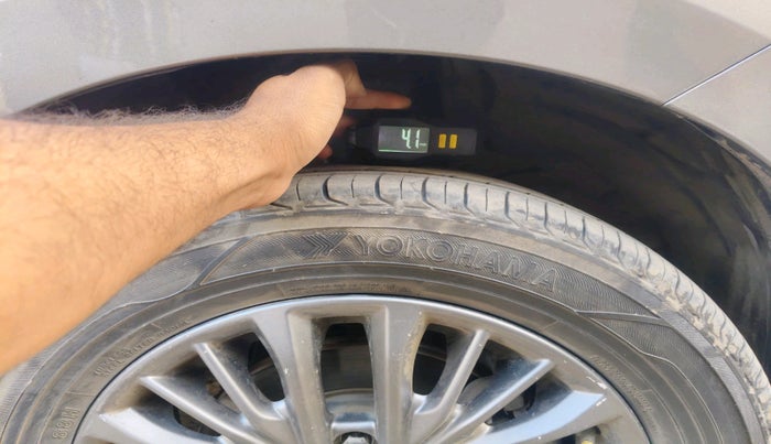 2021 Maruti Ertiga VXI CNG, Petrol, Manual, 77,418 km, tyre