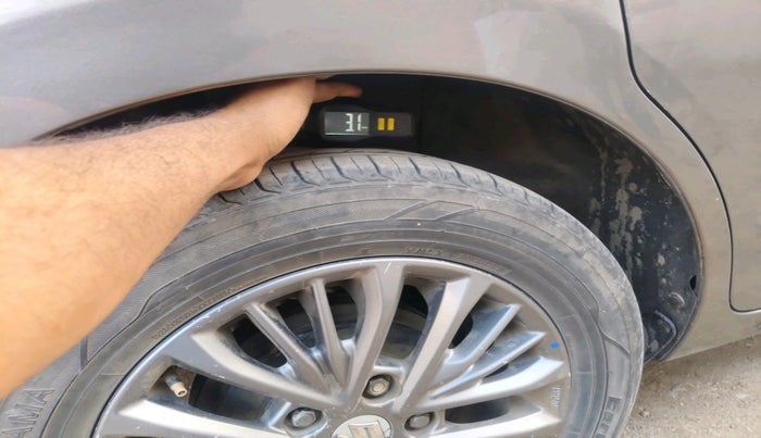 2021 Maruti Ertiga VXI CNG, Petrol, Manual, 77,418 km, tyre