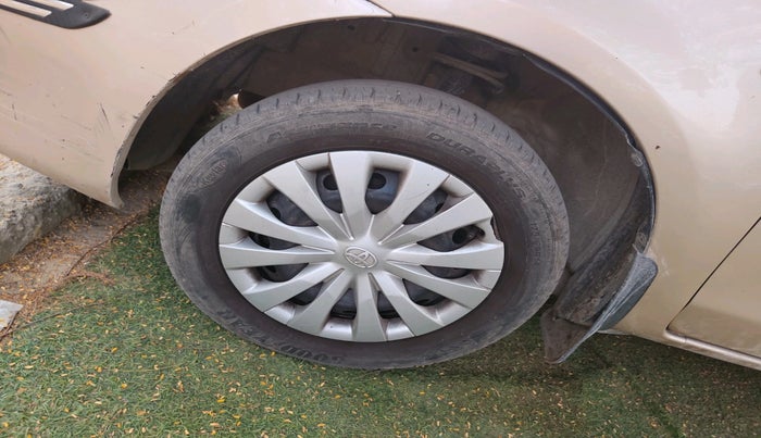 2011 Toyota Etios G, Petrol, Manual, 75,352 km, tyre