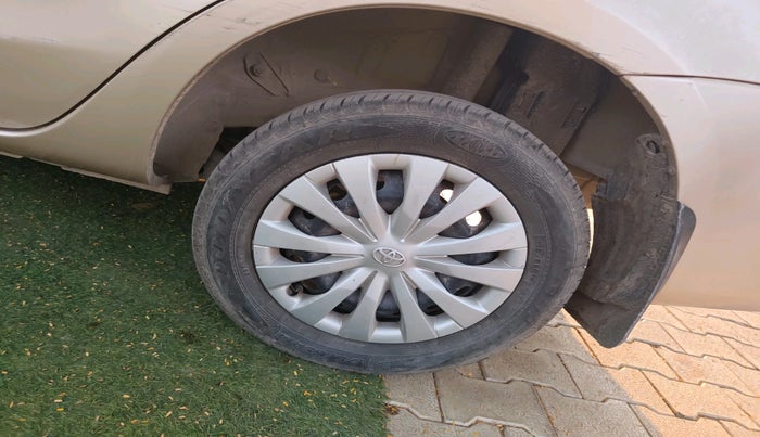 2011 Toyota Etios G, Petrol, Manual, 75,352 km, tyre