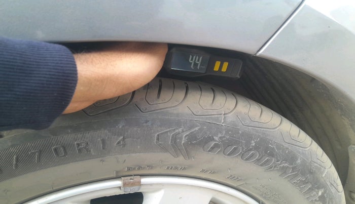 2013 Hyundai i20 MAGNA 1.2, Petrol, Manual, 67,163 km, tyre