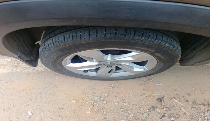 2021 MG HECTOR SHINE 1.5 PETROL TURBO MT, Petrol, Manual, 42,872 km, tyre