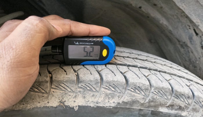 2023 Maruti Grand Vitara SIGMA SMART HYBRID, Petrol, Manual, 38,289 km, tyre