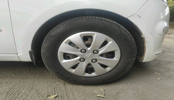 2010 Hyundai i10 SPORTZ 1.2, Petrol, Manual, 1,48,648 km, tyre