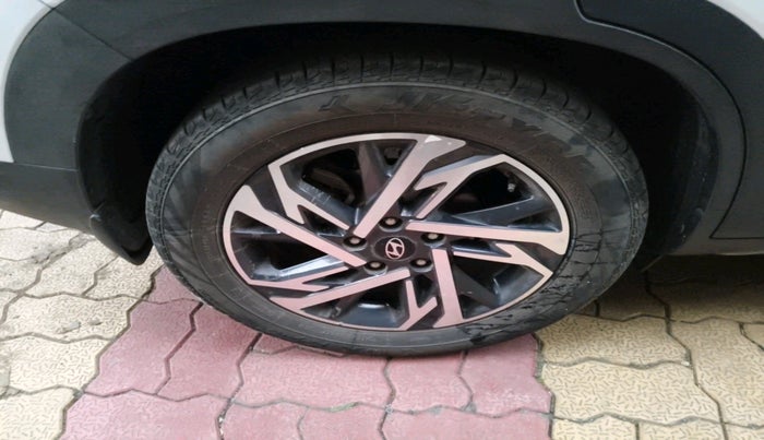 2024 Hyundai Creta SX (O) IVT 1.5 PETROL, Petrol, Automatic, 26,595 km, tyre