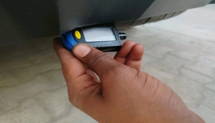 2019 Tata Harrier XT 2.0L KRYOTEC DARK EDITION, Diesel, Manual, 74,290 km, tyre