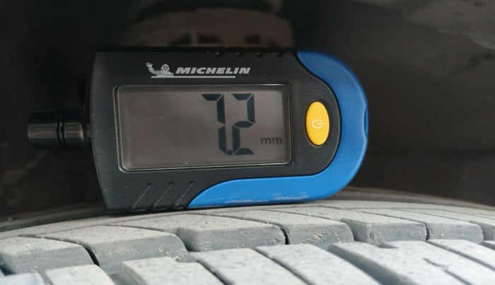 2017 Maruti Alto 800 LXI, Petrol, Manual, 75,171 km, tyre