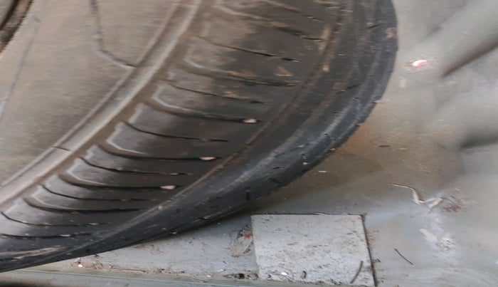 2019 Maruti S Cross ALPHA 1.3, Diesel, Manual, 94,000 km, tyre