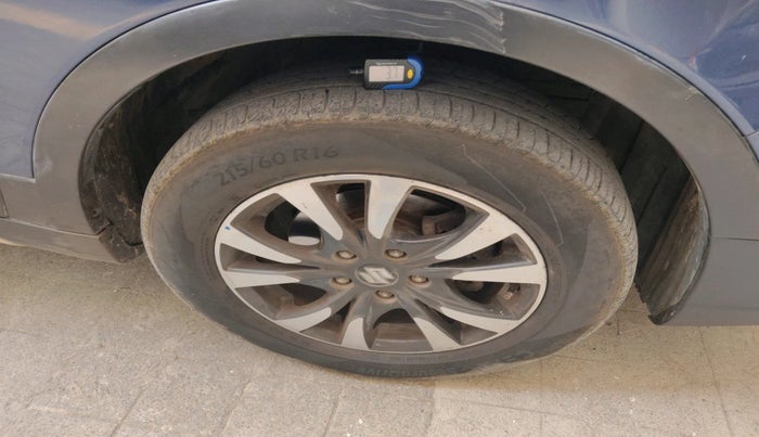 2019 Maruti S Cross ALPHA 1.3, Diesel, Manual, 94,000 km, tyre