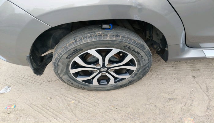 2015 Nissan Terrano XL (D), Diesel, Manual, 1,10,009 km, tyre