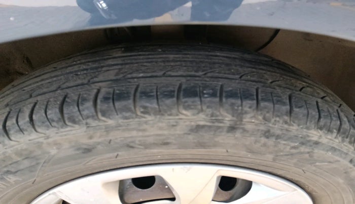 2015 Hyundai Elite i20 MAGNA 1.2, Petrol, Manual, 85,000 km, tyre