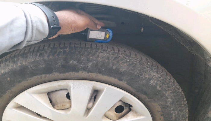 2016 Maruti Swift Dzire LXI, Petrol, Manual, 45,626 km, tyre