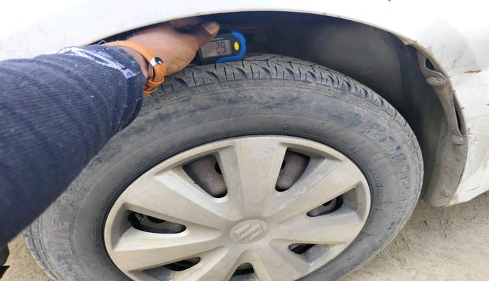 2010 Maruti Swift VDI, Diesel, Manual, 1,38,294 km, tyre