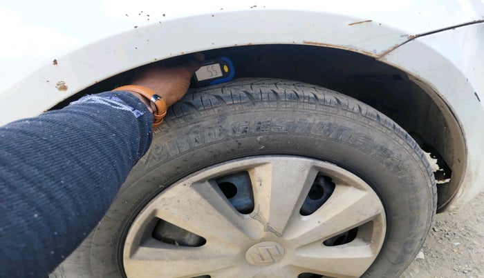 2010 Maruti Swift VDI, Diesel, Manual, 1,38,294 km, tyre